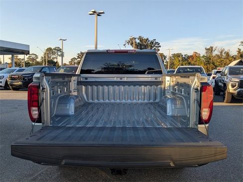 Used 2024 GMC Sierra 1500 Elevation image 10