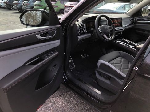 New 2026 Volkswagen Atlas Peak Edition AWD/4WD image 10