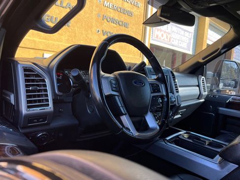 Used 2017 Ford F350 Platinum w/ Platinum Ultimate Package image 15