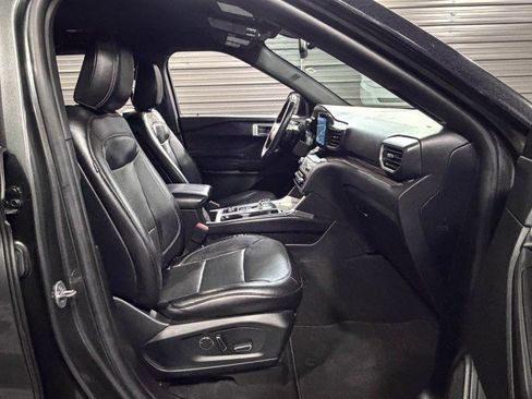 Used 2020 Ford Explorer Limited image 14