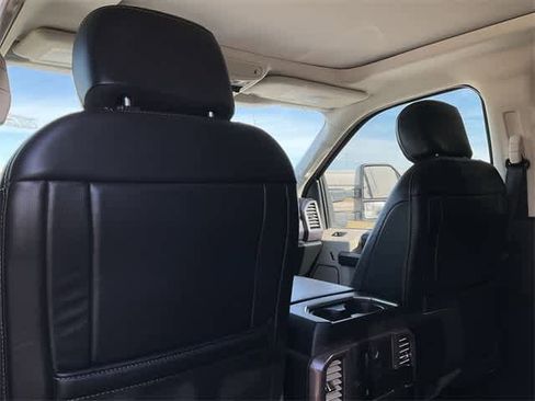 Used 2020 Ford F350 Limited image 16