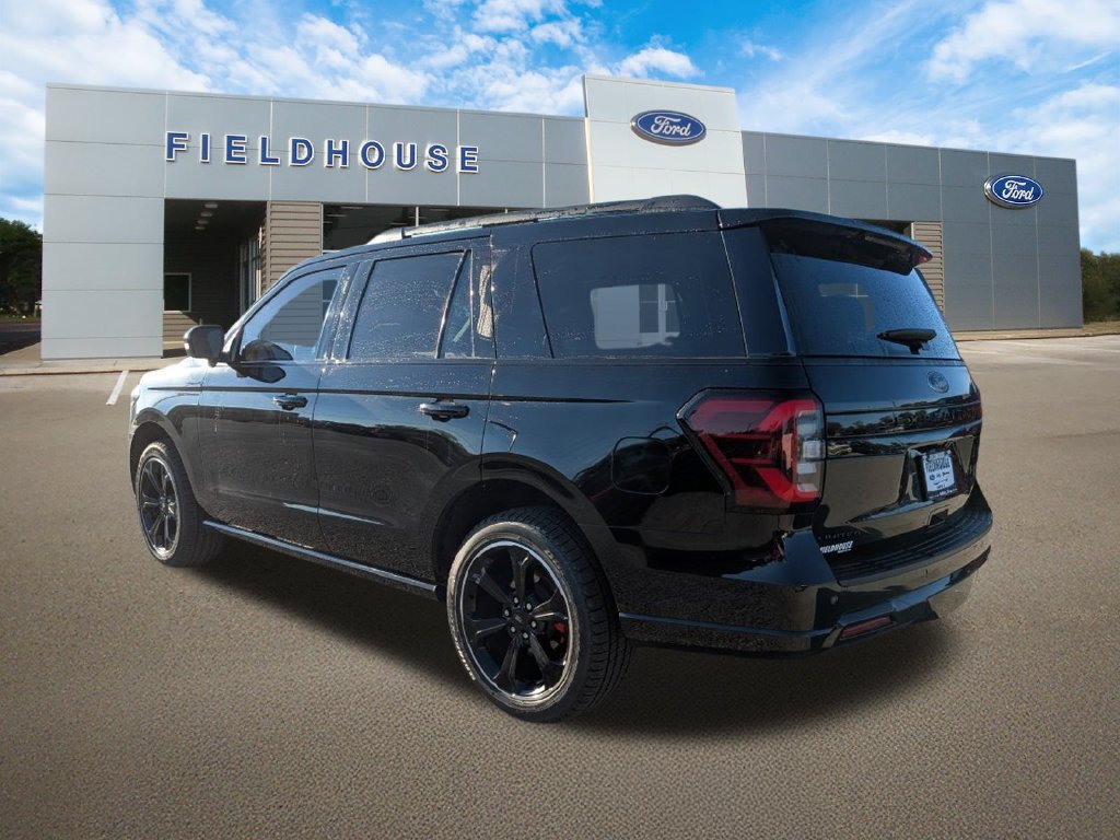 Used 2023 Ford Expedition Limited AWD/4WD image 6