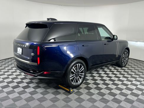 Used 2023 Land Rover Range Rover SE image 8