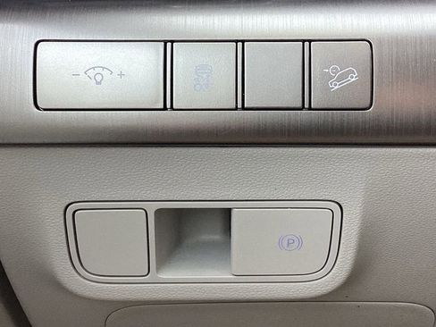 Used 2025 Hyundai Kona SEL image 26