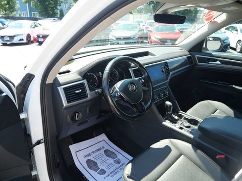 Used 2019 Volkswagen Atlas SE w/ Panoramic Sunroof Package AWD/4WD image 9