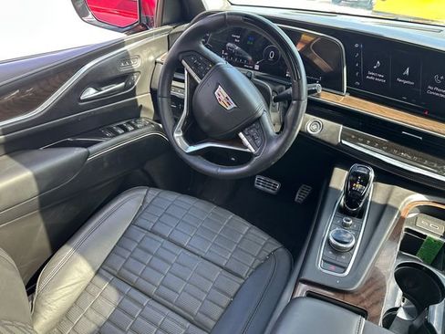 Used 2023 Cadillac Escalade Sport Platinum w/ LPO, ONYX Package AWD/4WD image 22