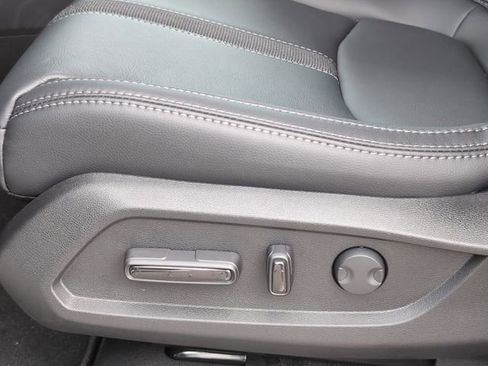 New 2025 Honda Pilot EX-L image 10