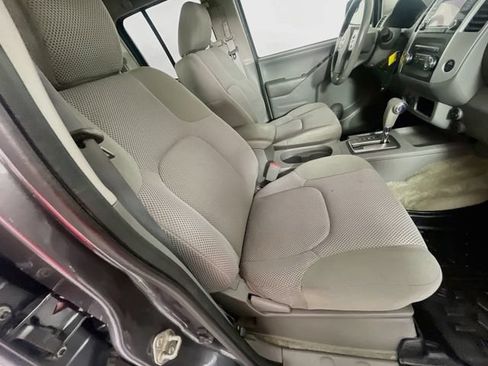 Used 2017 Nissan Frontier SV AWD/4WD image 26