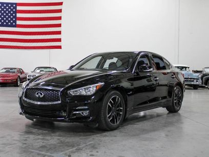 Used 2015 INFINITI Q50 2.0t w/ Moonroof Package