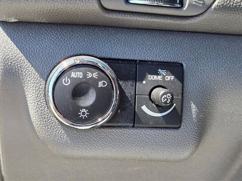 Used 2017 Chevrolet Traverse LS FWD image 14
