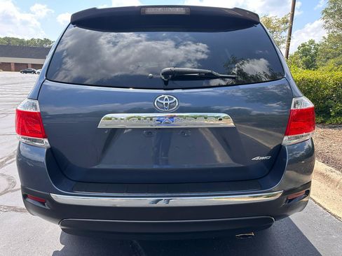 Used 2013 Toyota Highlander Limited AWD/4WD image 4