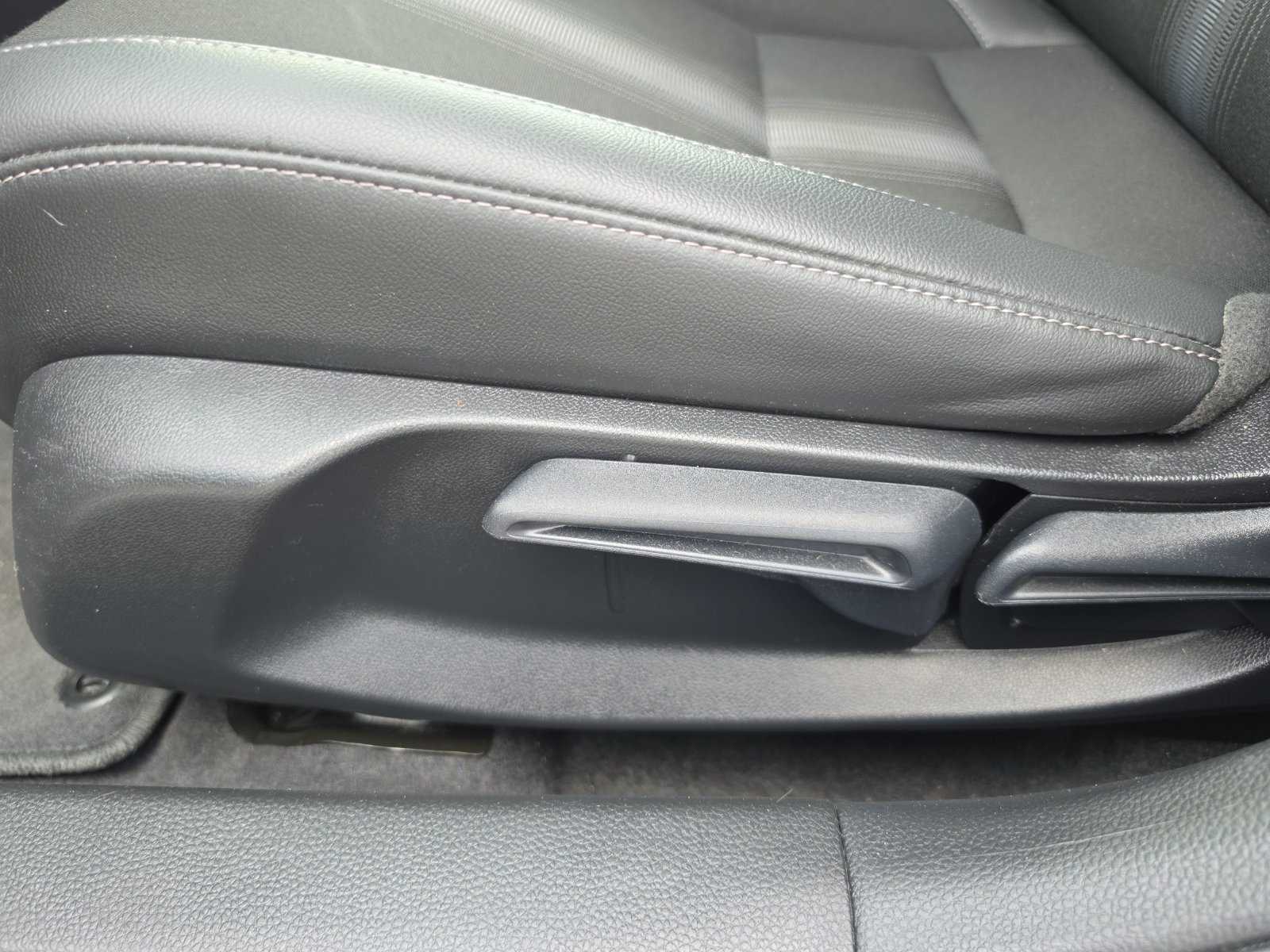 Used 2026 Honda Civic Sport image 11