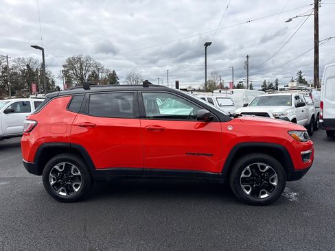 Used 2018 Jeep Compass Trailhawk w/ Safe & Security Group image 8