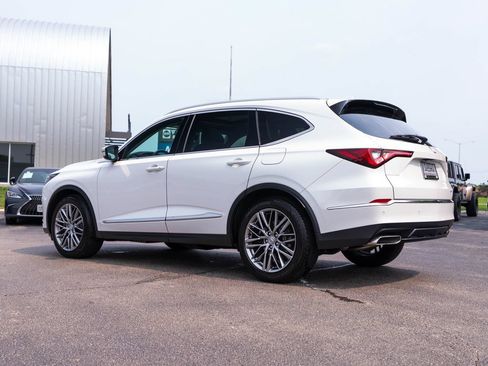Certified 2024 Acura MDX SH-AWD w/ Advance Package image 10