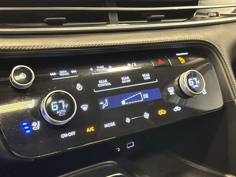 Certified 2023 INFINITI QX60 Luxe w/ Performance Audio Package image 19