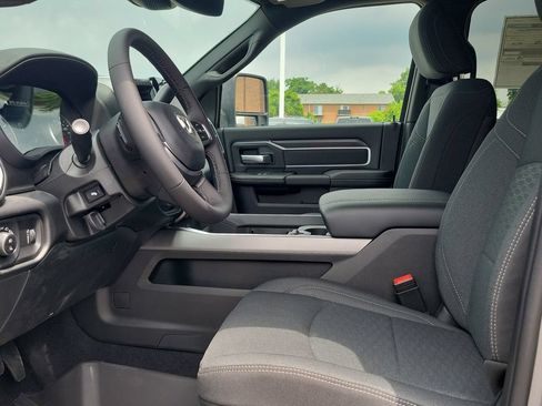New 2026 RAM 3500 Big Horn AWD/4WD image 13