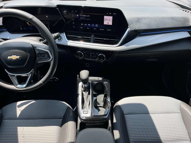 Used 2024 Chevrolet Trax LT w/ Driver Confidence Package FWD image 17