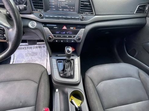 Used 2018 Hyundai Elantra Value Edition FWD image 2