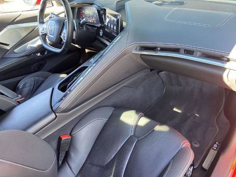 Used 2021 Chevrolet Corvette Stingray Preferred Cpe w/ Z51 Performance Package image 22