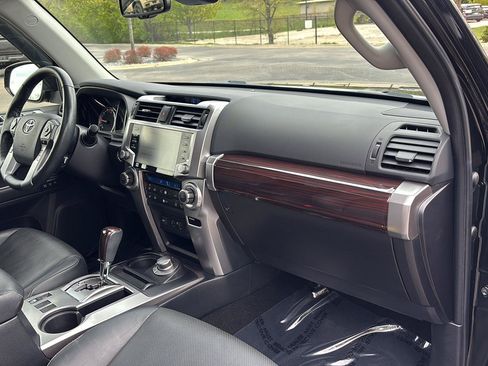 Used 2023 Toyota 4Runner Limited AWD/4WD image 13