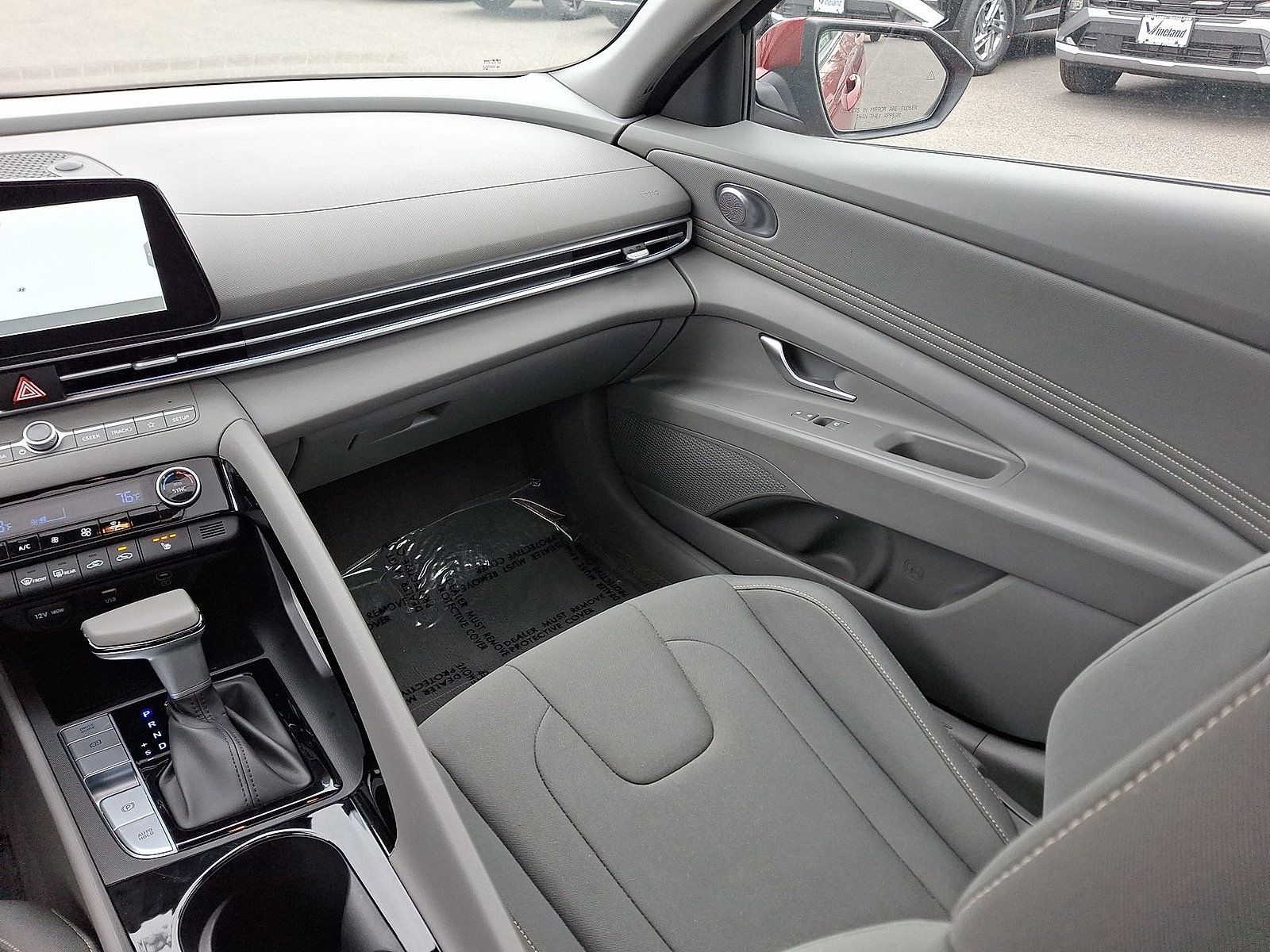 Certified 2024 Hyundai Elantra SEL w/ Convenience Package FWD image 11