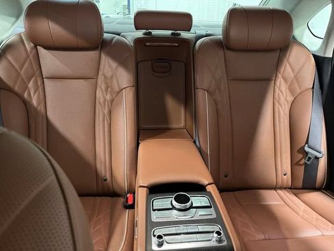 Used 2019 Kia K900 Luxury w/ VIP Package AWD/4WD image 12