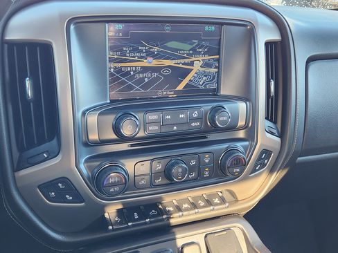 Used 2018 GMC Sierra 1500 Denali w/ Denali Ultimate Package image 9