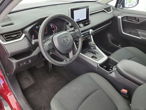 Used 2025 Toyota RAV4 LE AWD/4WD image 19