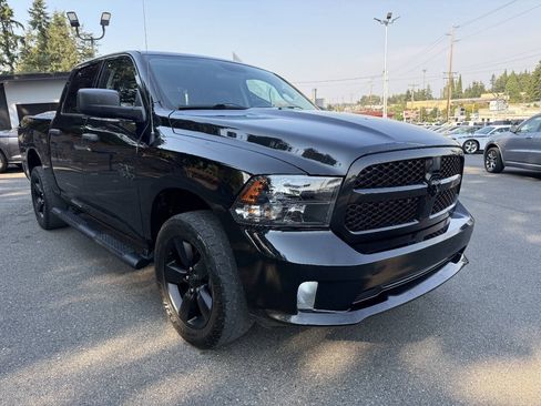 Used 2018 RAM 1500 Express w/ Wheel & Sound Group AWD/4WD image 4