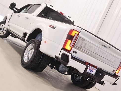 New 2026 Ford F450 Platinum w/ Platinum Plus Package image 37