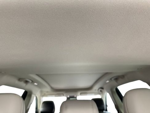 Used 2025 Lincoln Nautilus Reserve AWD/4WD image 75
