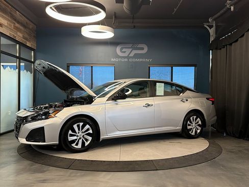 Used 2024 Nissan Altima 2.5 S image 24