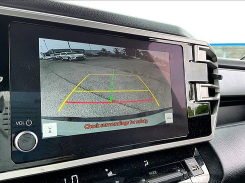 Used 2025 Toyota Tundra SR5 w/ SR5 Convenience Package AWD/4WD image 13