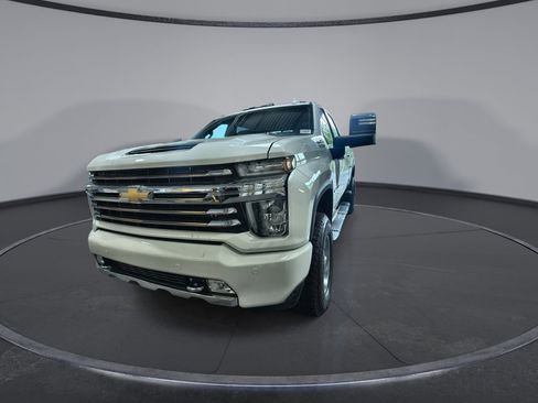 Used 2022 Chevrolet Silverado 2500 High Country w/ Z71 Off-Road Package image 10
