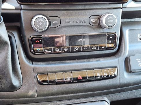 New 2026 RAM ProMaster 2500 w/ Quick Order Package 22G SLT FWD image 11