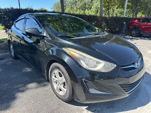 Used 2015 Hyundai Elantra SE FWD image 5