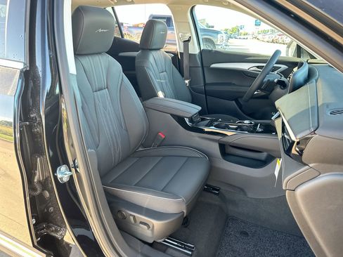 New 2025 Buick Envision Avenir image 23
