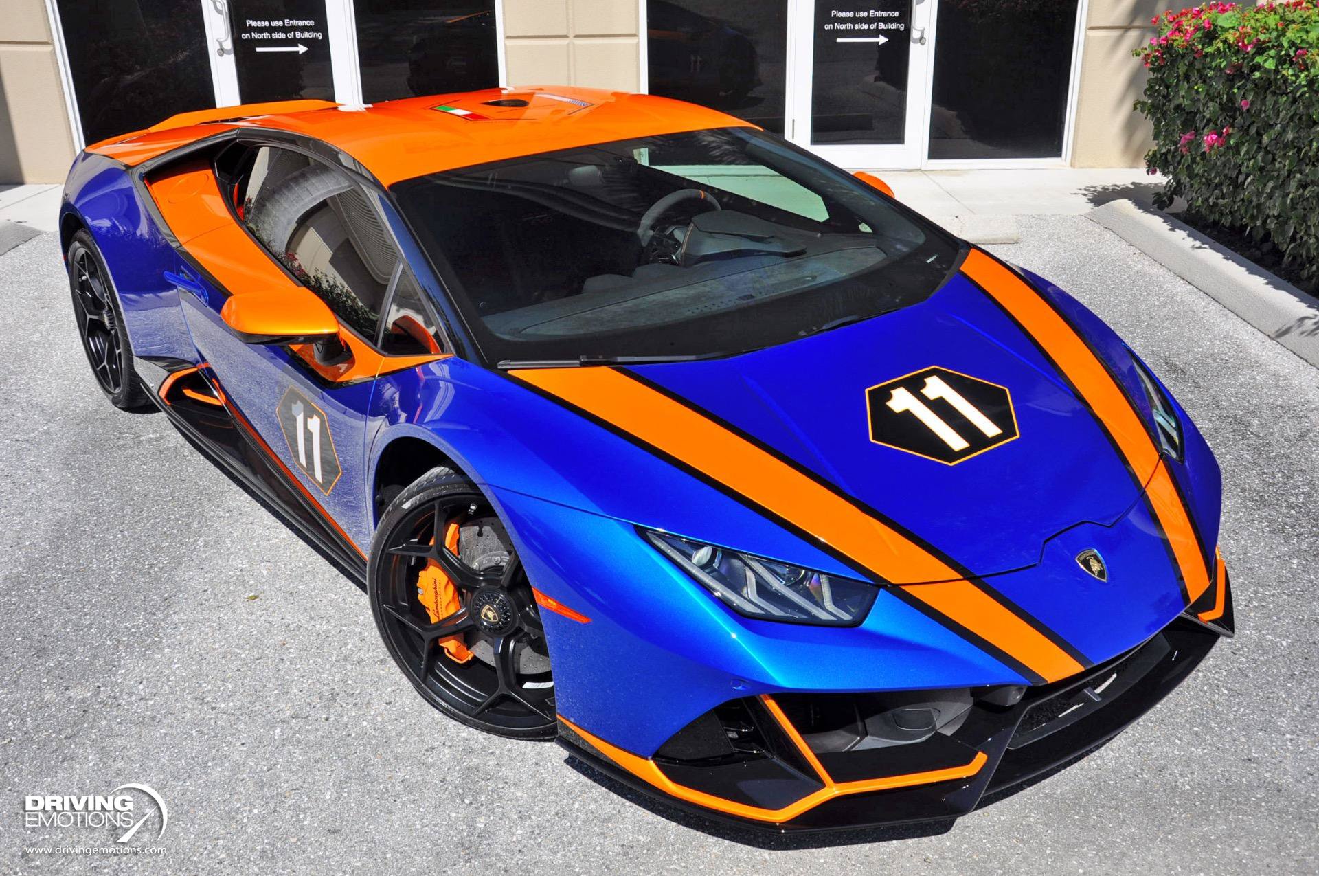 Used 2020 Lamborghini Huracan EVO AWD/4WD image 2