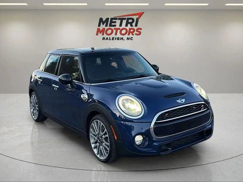 Used 2016 MINI Cooper S image 3
