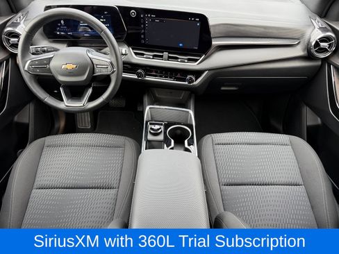 Used 2026 Chevrolet Equinox LT AWD/4WD image 26