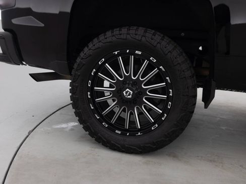 Used 2017 Chevrolet Silverado 1500 LT w/ All Star Edition AWD/4WD image 21