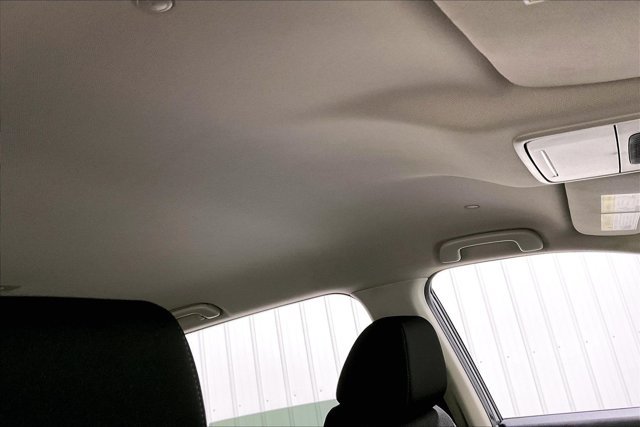 Used 2025 Honda CR-V LX image 22