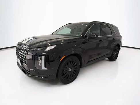 Used 2025 Hyundai Palisade Calligraphy AWD/4WD image 3
