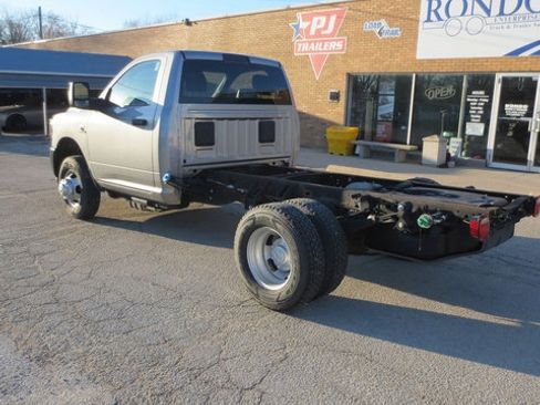 Used 2023 RAM 3500 Tradesman image 8