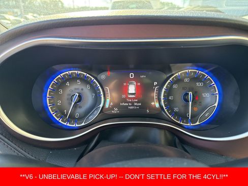 Used 2017 Chrysler Pacifica Limited w/ Advanced Safetytec Group image 6