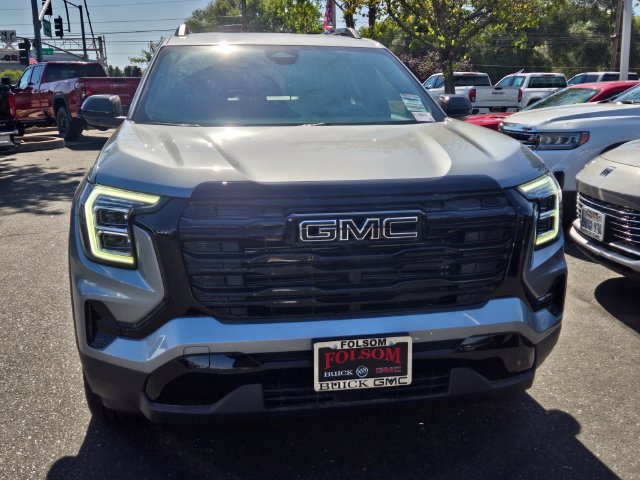 New 2027 GMC Terrain Elevation w/ Black Edition FWD image 2