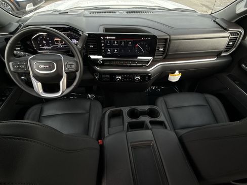 Used 2025 GMC Sierra 1500 SLT AWD/4WD image 23
