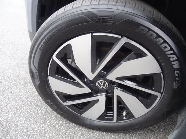 Used 2024 Volkswagen Atlas SE AWD/4WD image 35