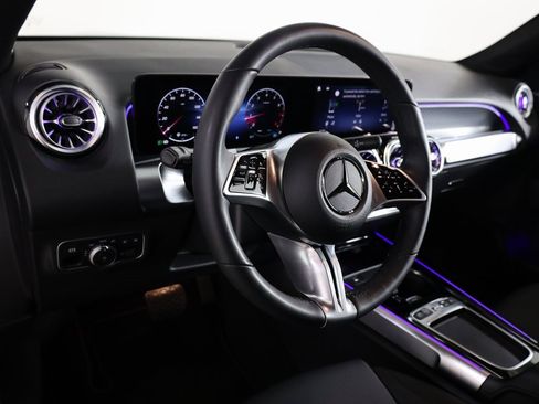 Certified 2025 Mercedes-Benz GLB 250 4MATIC image 24