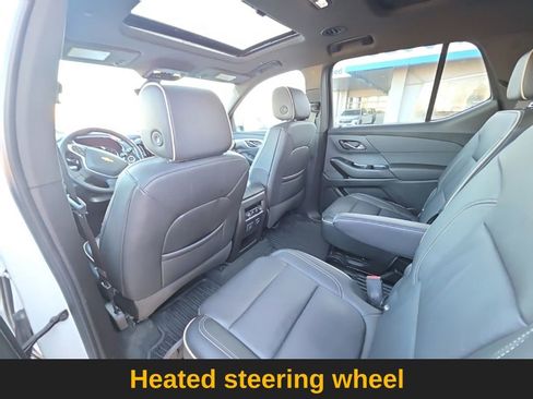 Used 2022 Chevrolet Traverse Premier image 12